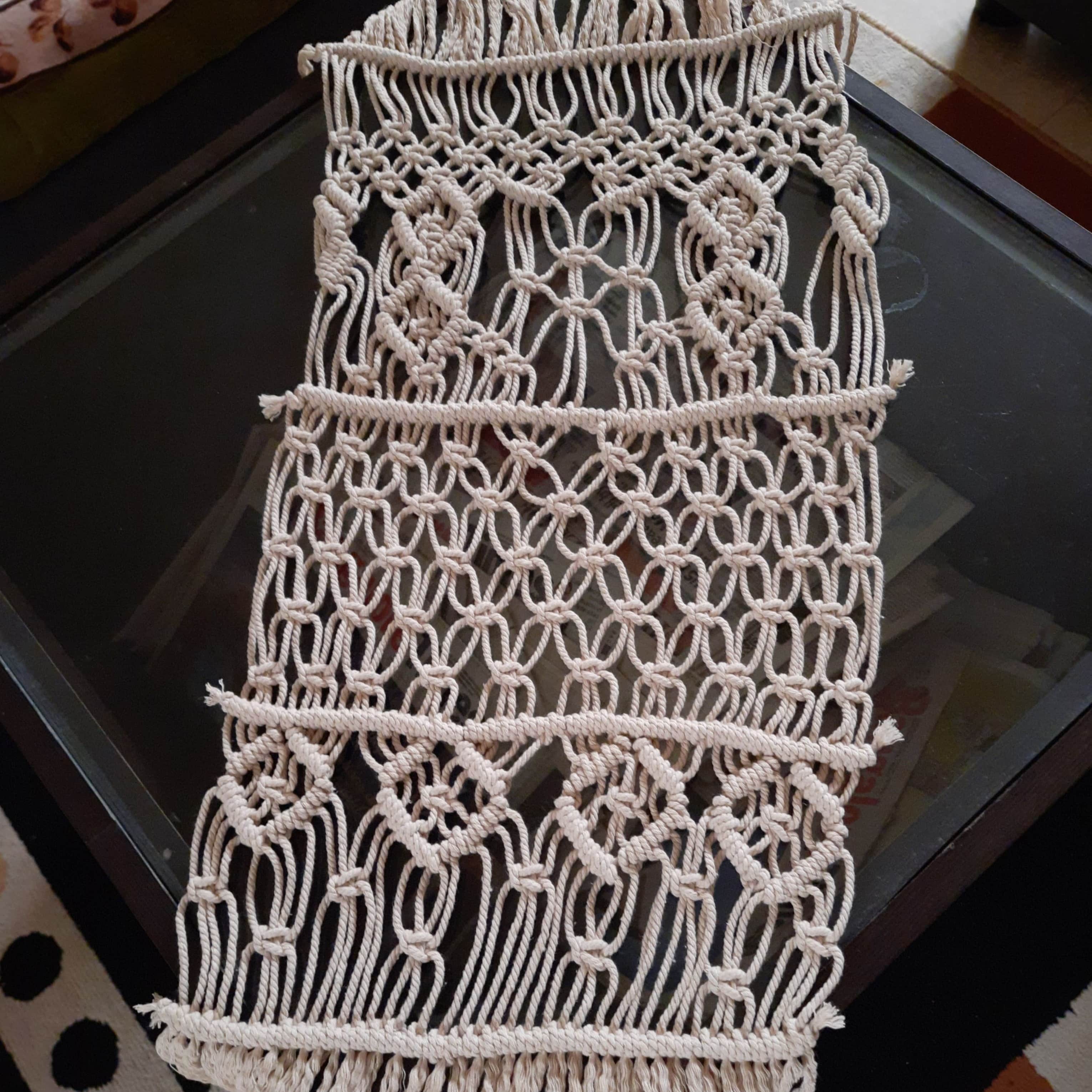 Macrame Table runner - front_view