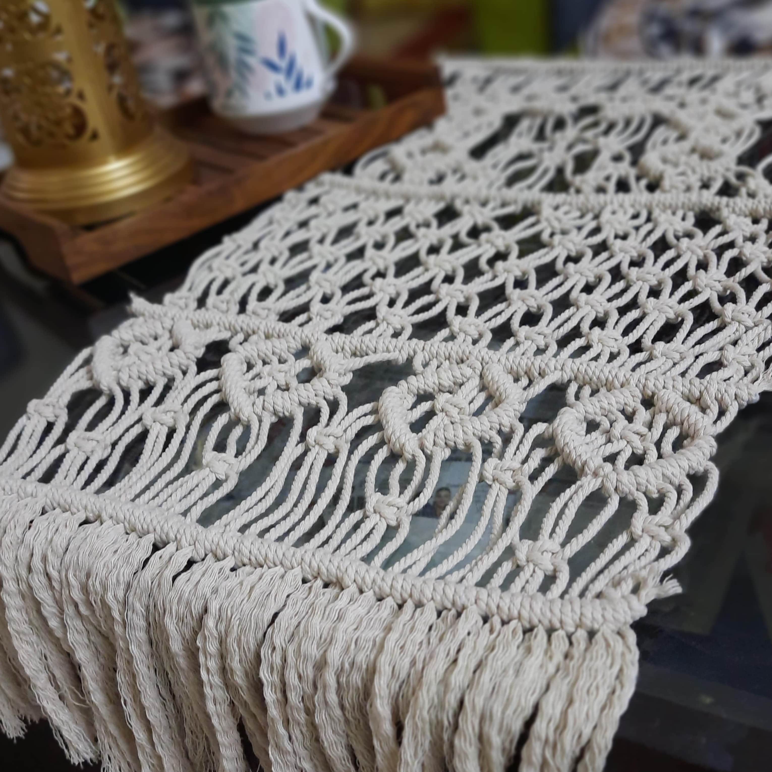 Macrame Table runner - rear_view