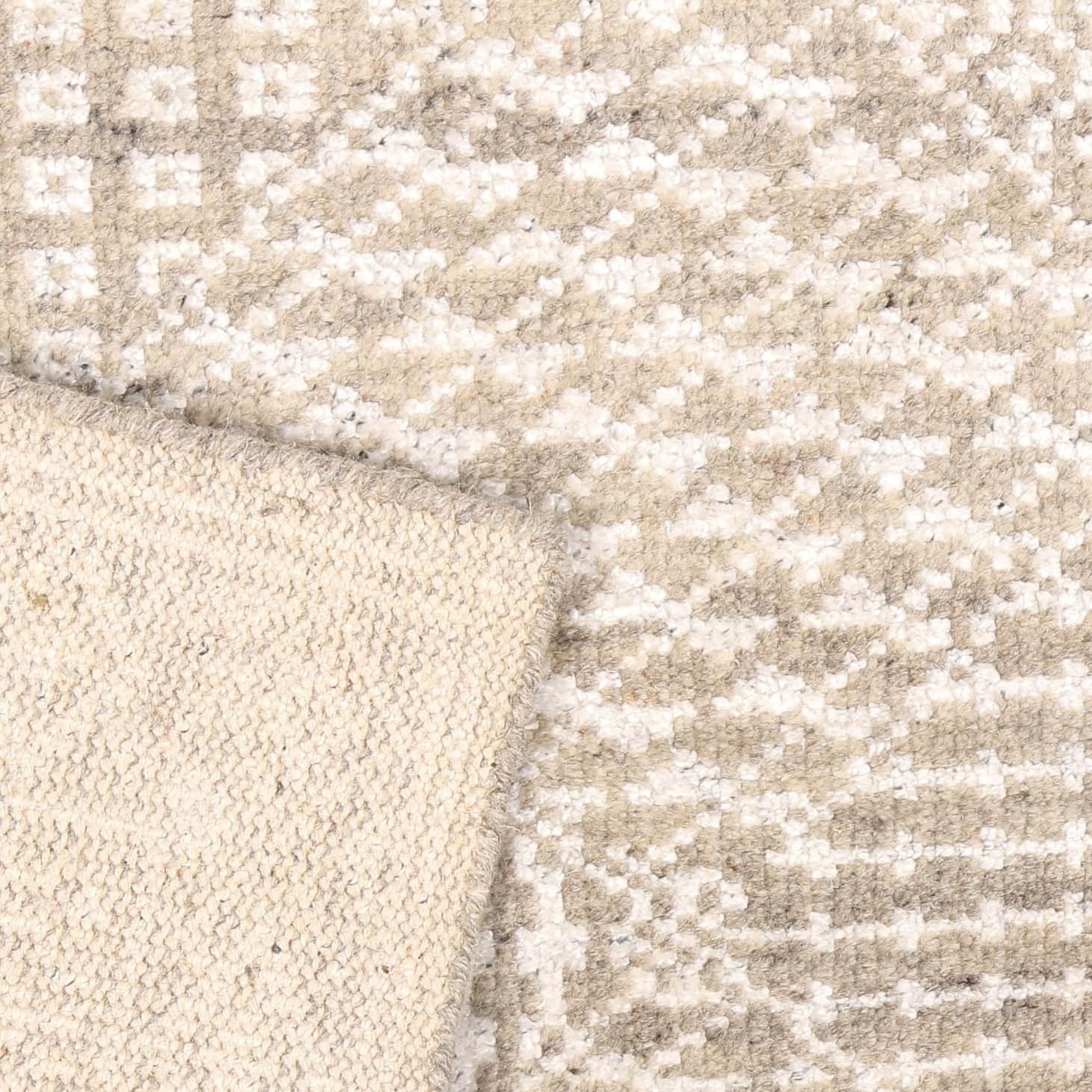 Blended Wool and Viscose, 5 X 7 FT, 8mm - left_view