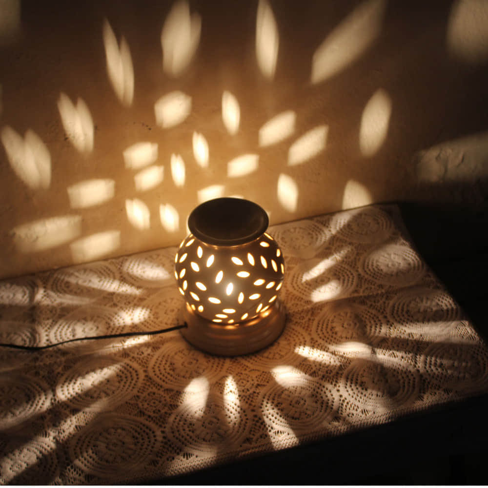 Oil Ceramic Matka Shape Diffuser Burner with Electric Bulb - photo
