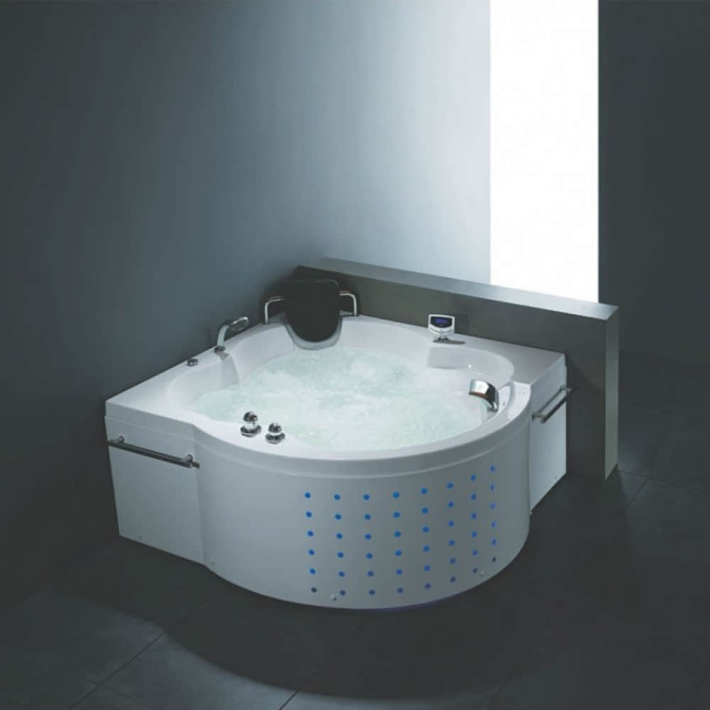 Luxury White Whirlpool Bathtub - photo