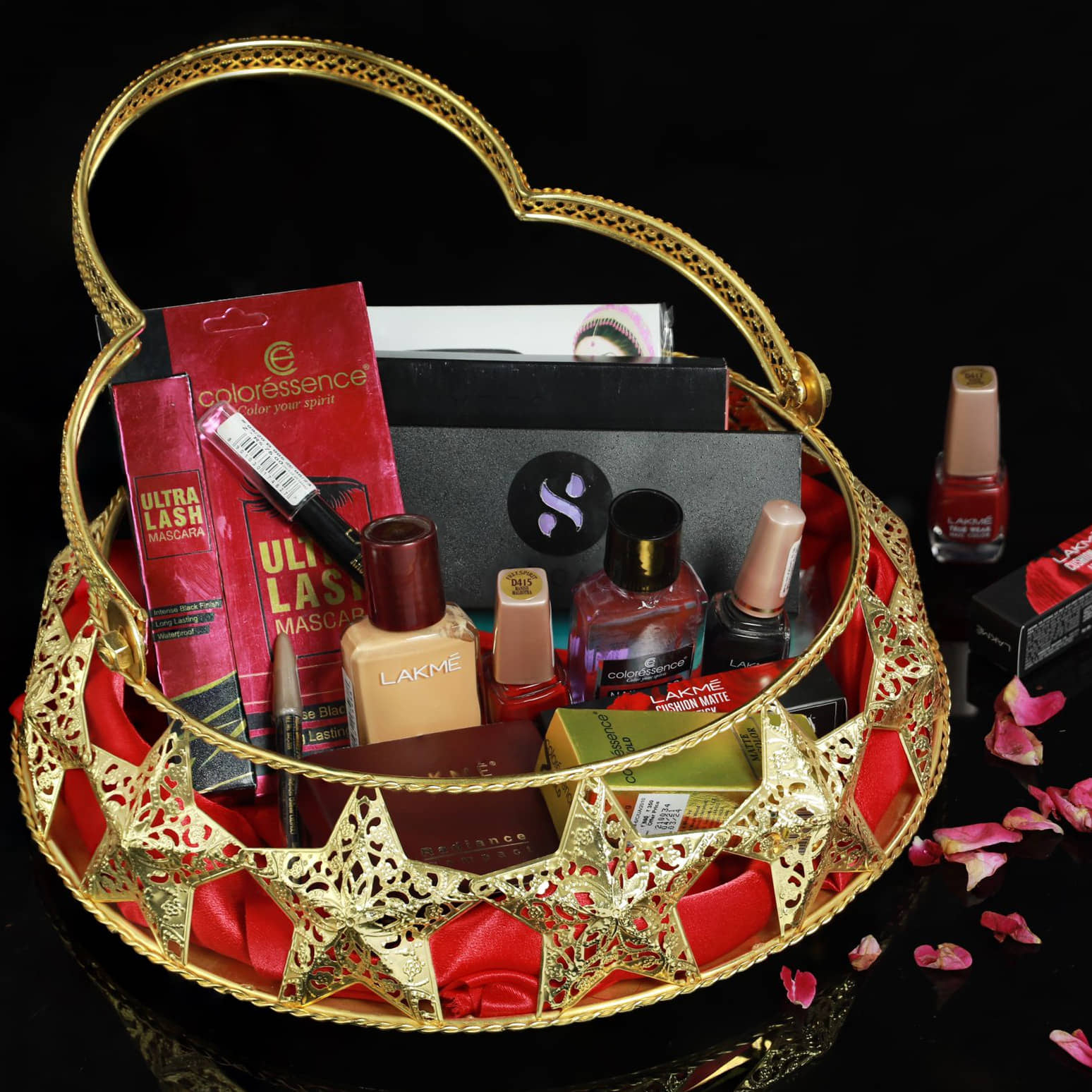 Tuxédo Star Basket Steel Decorative Basket