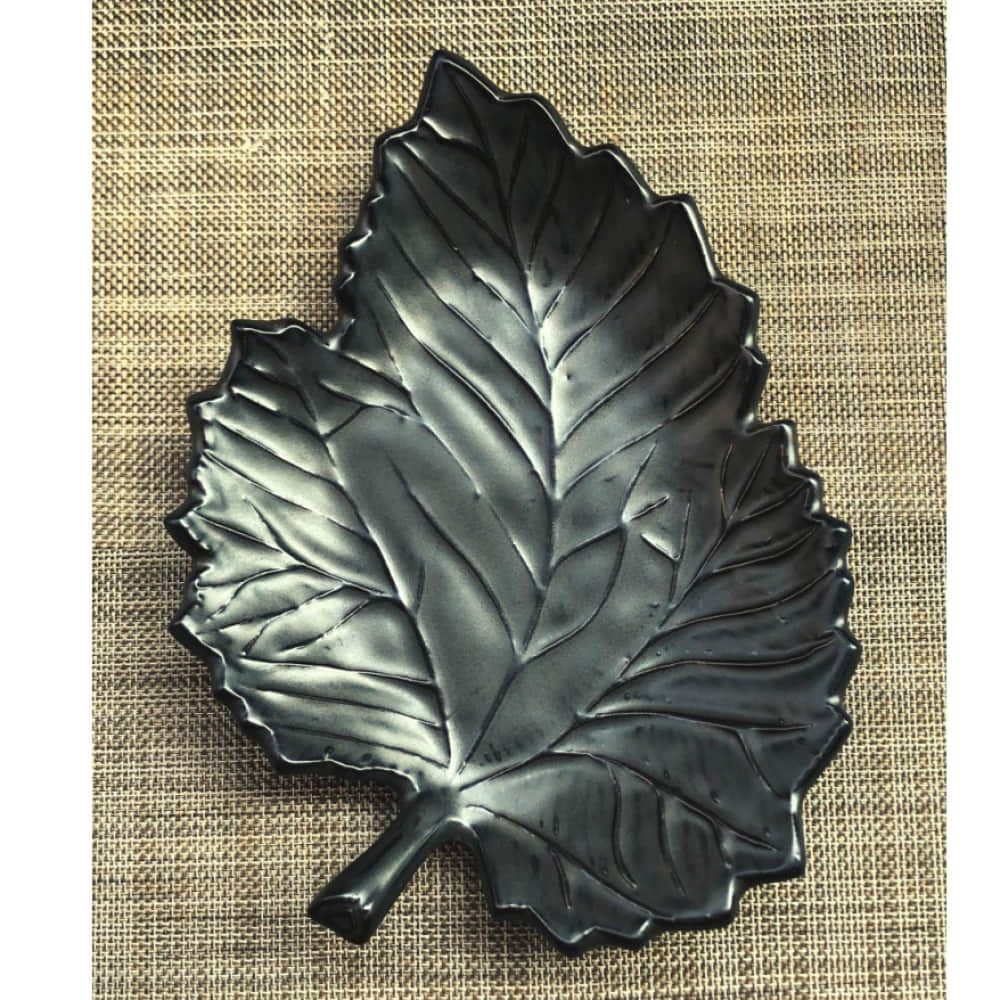 SABLE LEAF Platter - photo
