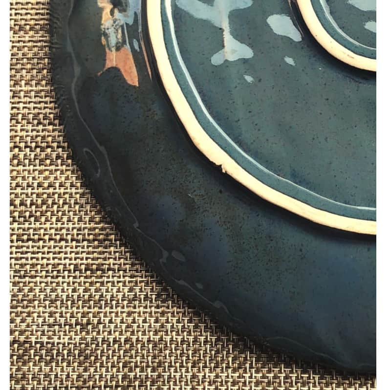Basalt dinner plate - bottom_view