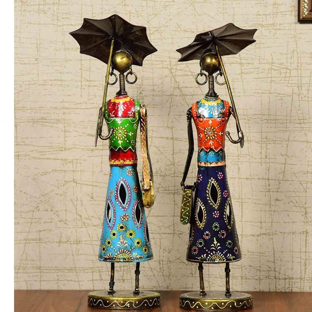 Lady (Set of 2) Iron Human Figurine - photo