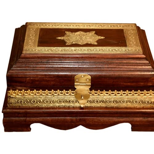 Wooden Box Brass ftd.
