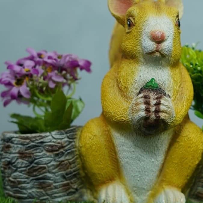 Squirrel With 2 pot - front_view