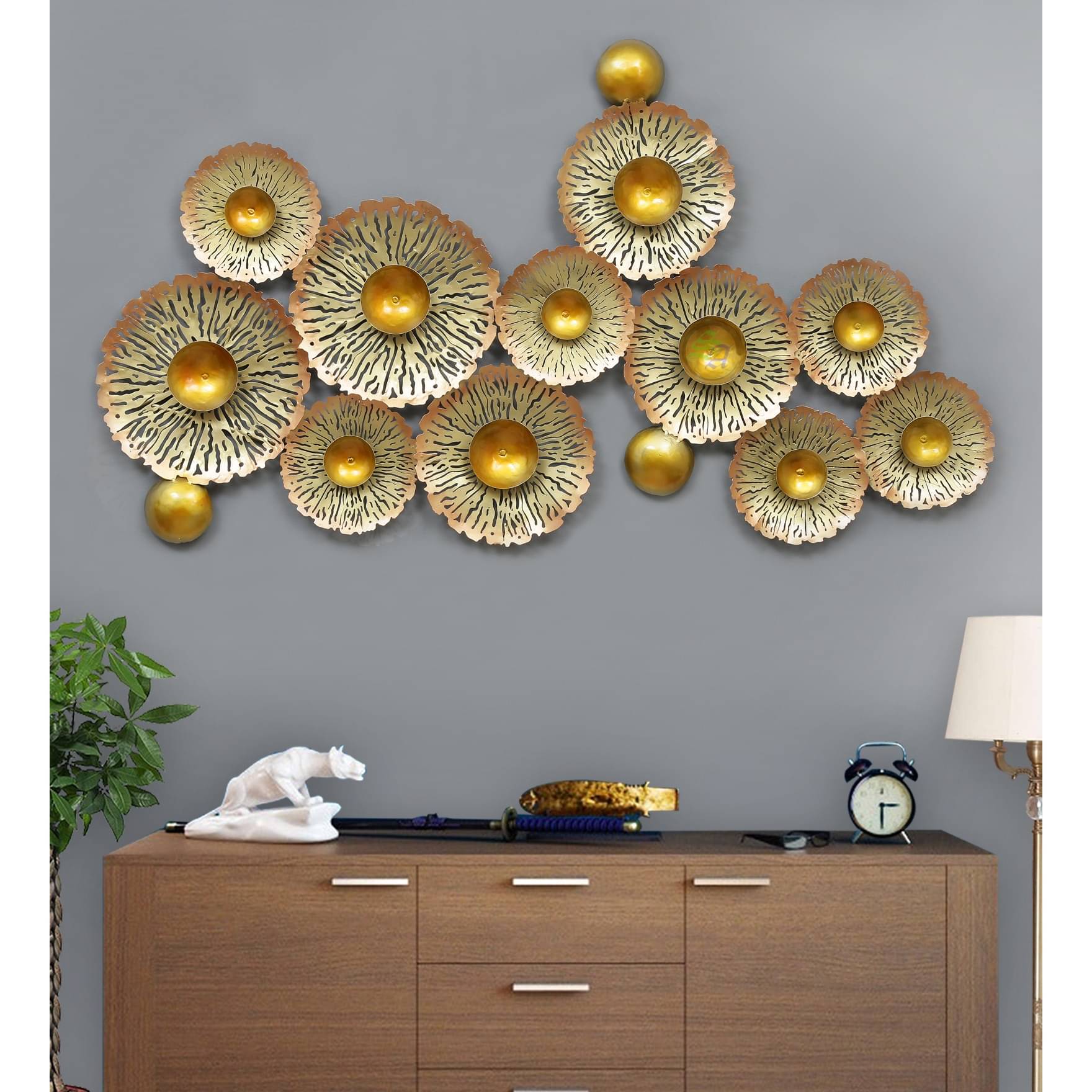 Golden Metal Flower Color Art