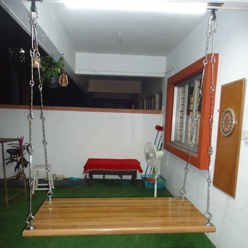 WOODEN JHOOLA - photo
