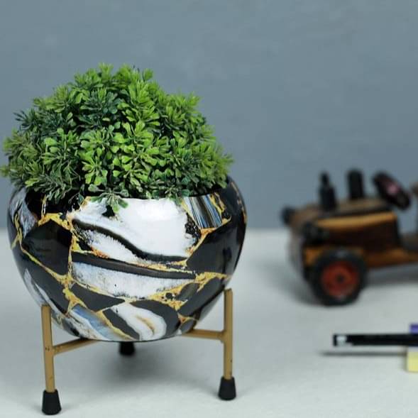 Black Marble Planter