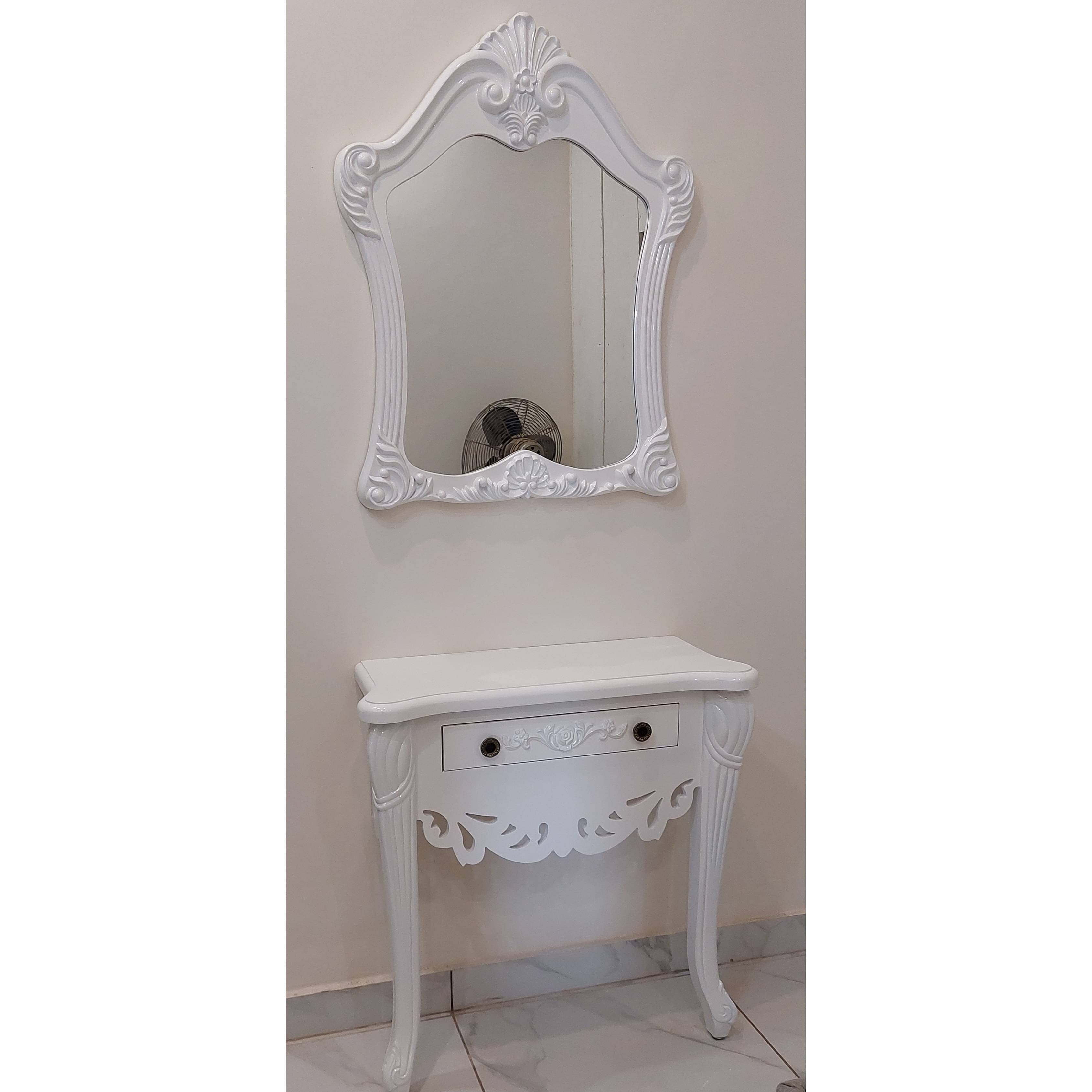 Dressing Console with Mirror
