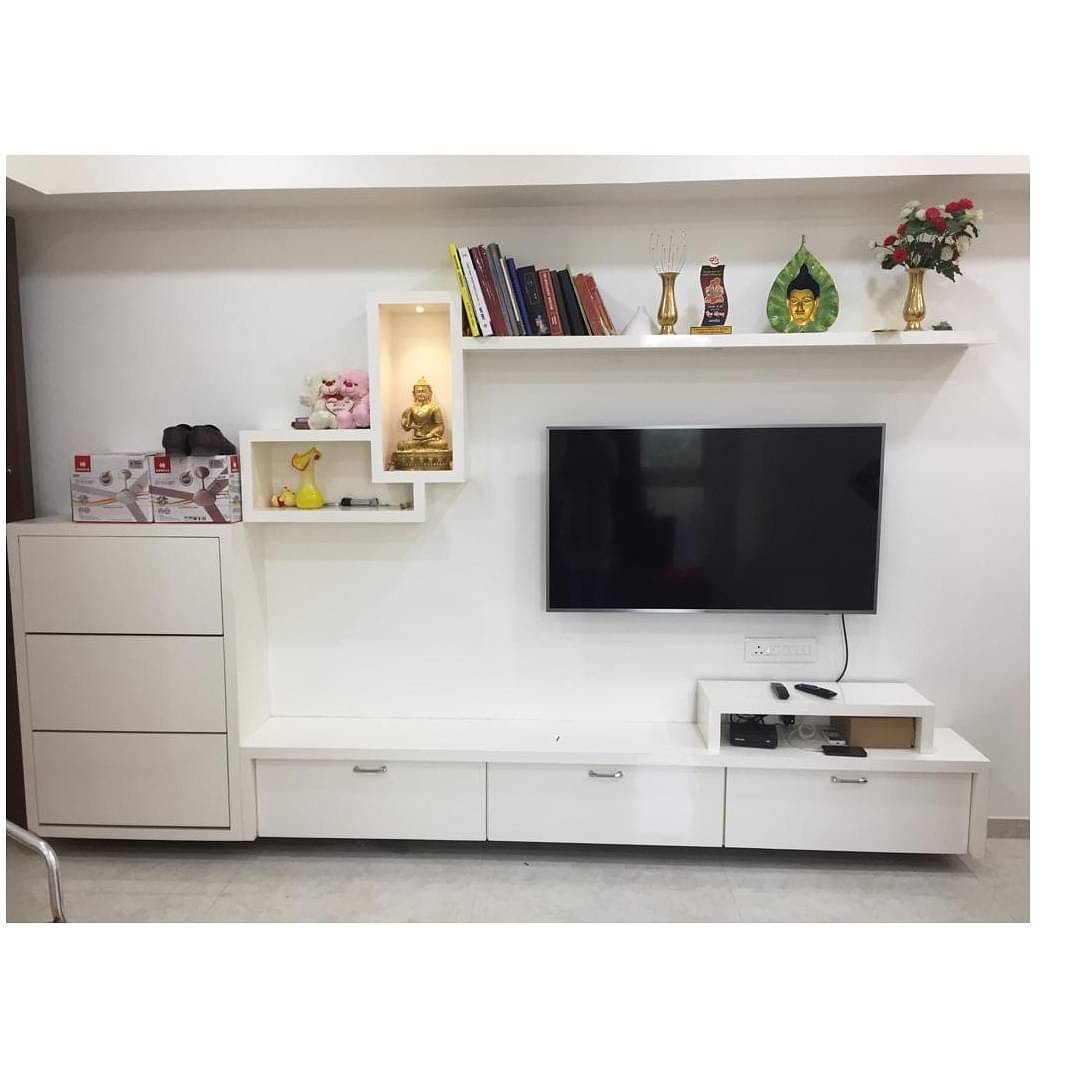 T.V Unit full set with multiple drawers