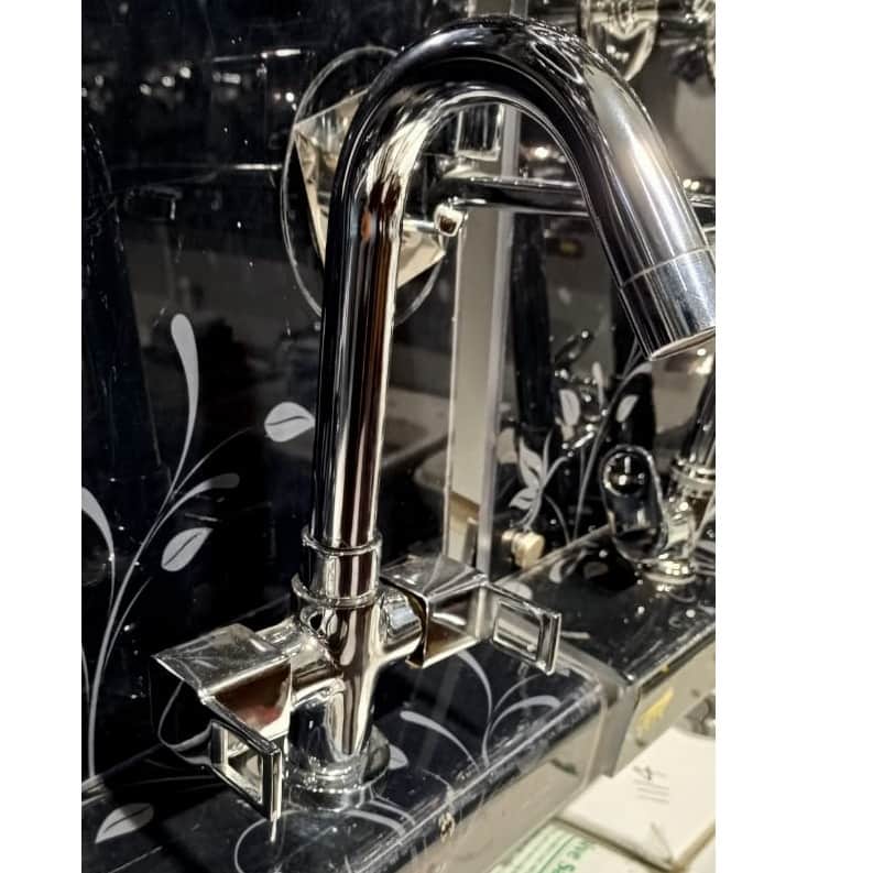 Kitchen Sink Faucet - front_view
