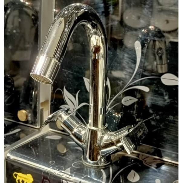 Kitchen Sink Faucet - rear_view