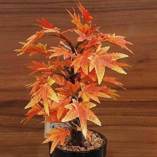 Polyester Artificial Plant with Pot For Home Decoration - top_view