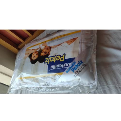 Pillow Petalz
