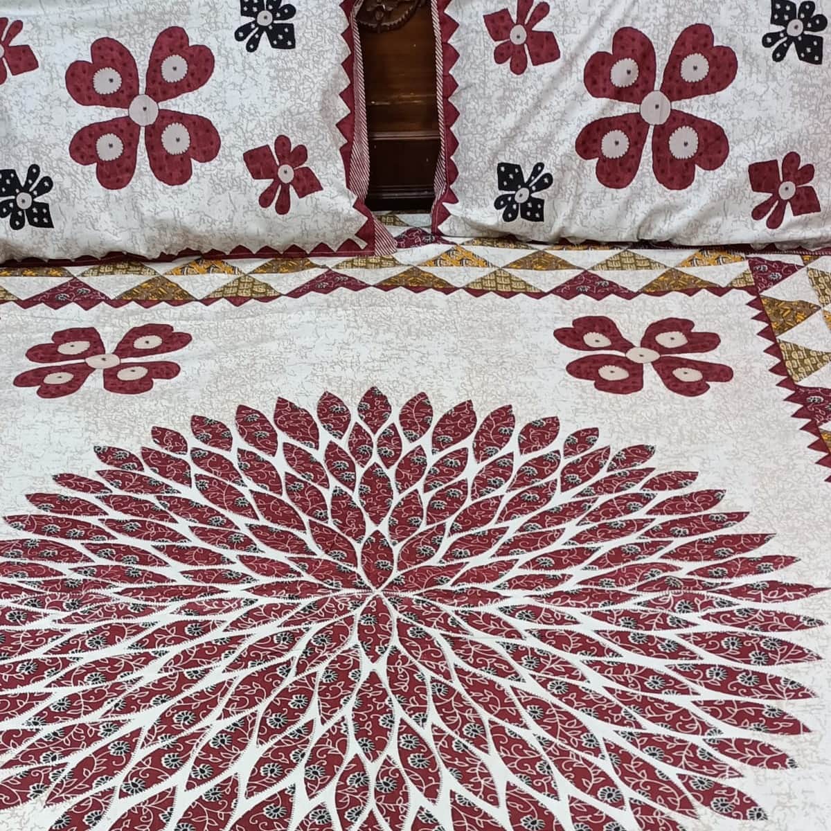 Cotton Bed Sheet Geometric and Floral Print - front_view