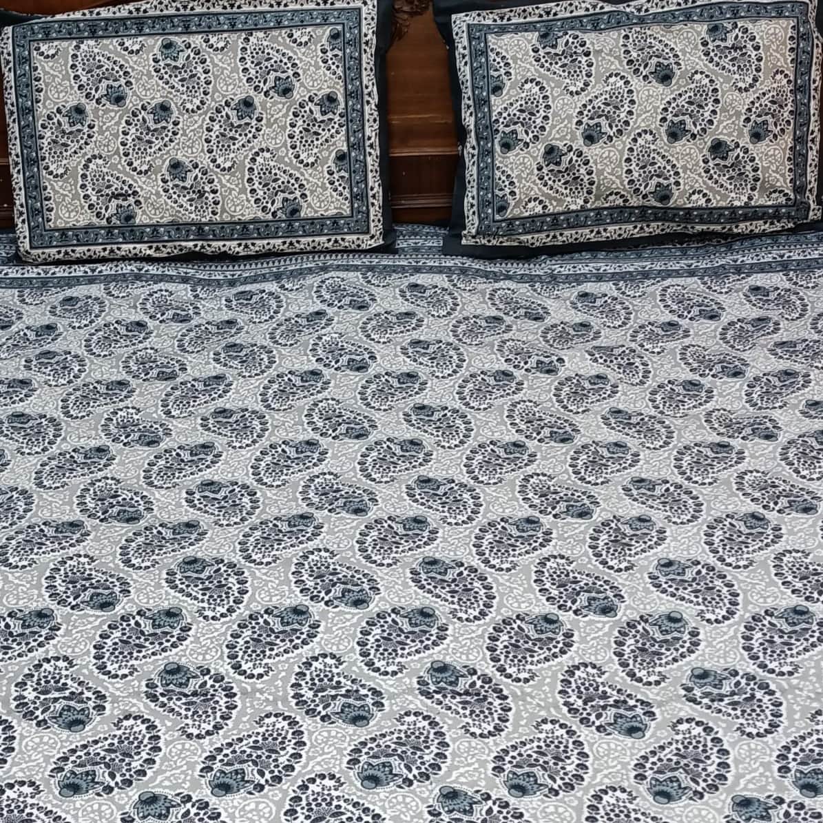 King Keri Print Cotton Double Bed-sheet - front_view