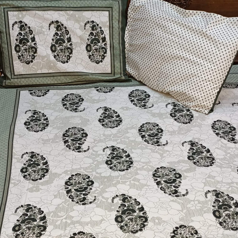 Cotton Bed Sheet (Beige) - photo