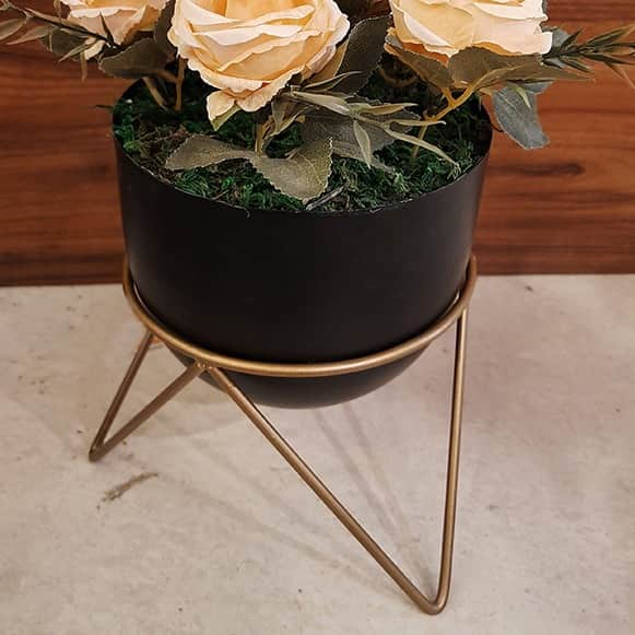Indoor Metal Planter with Zig zag Stand - left_view
