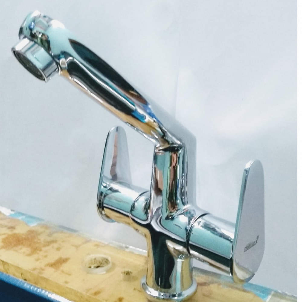 Center Hole Basin Mixer - photo