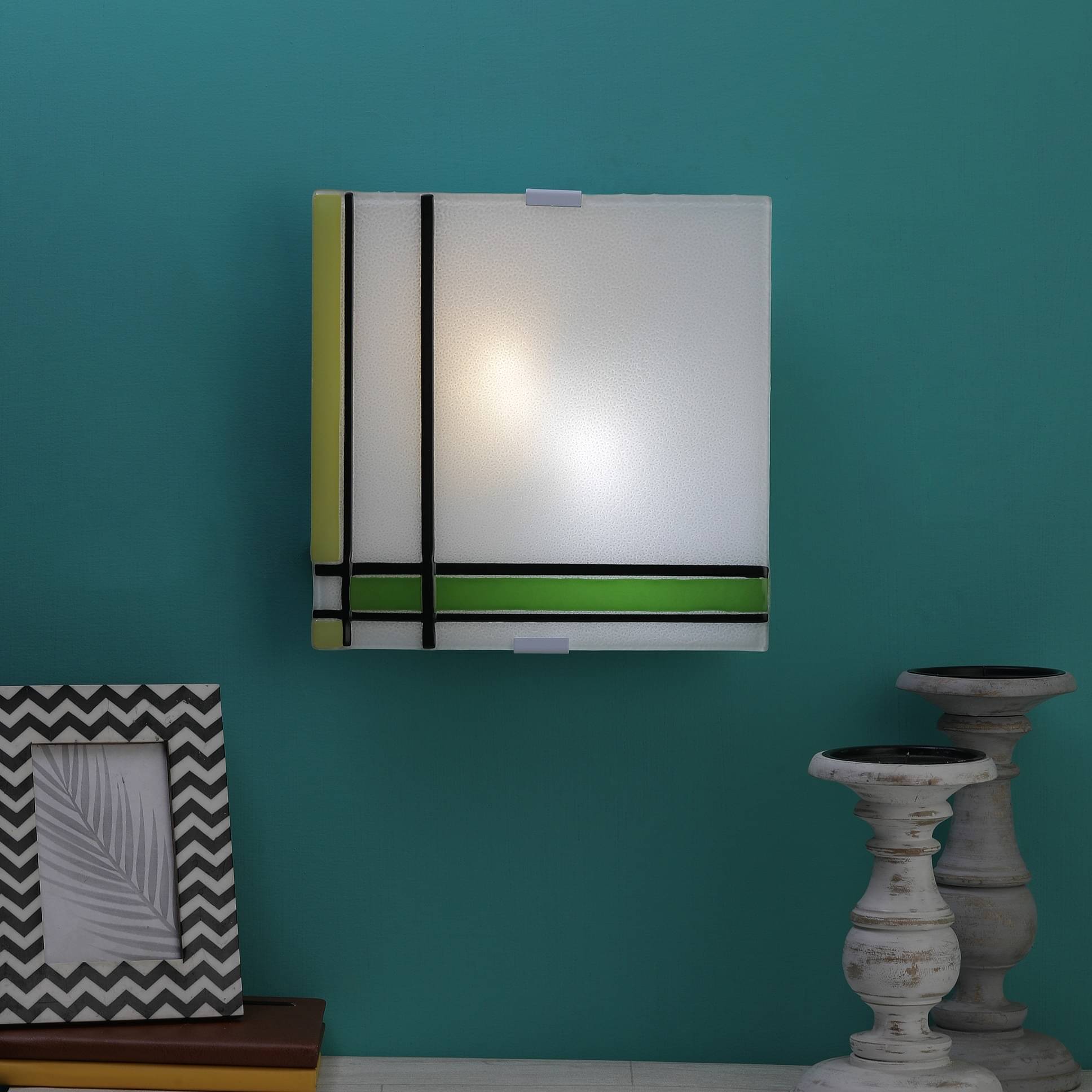 White Metal Wall Lamp 12"