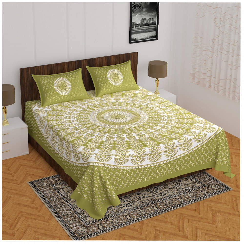 Cotton Double Bedsheet With Pillow Covers - Green - photo