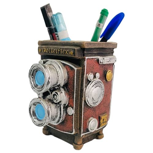 Vintage Camera Penstand