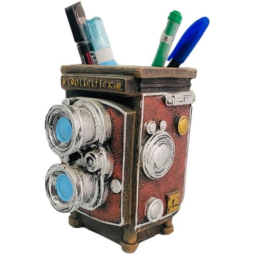 Vintage Camera Penstand