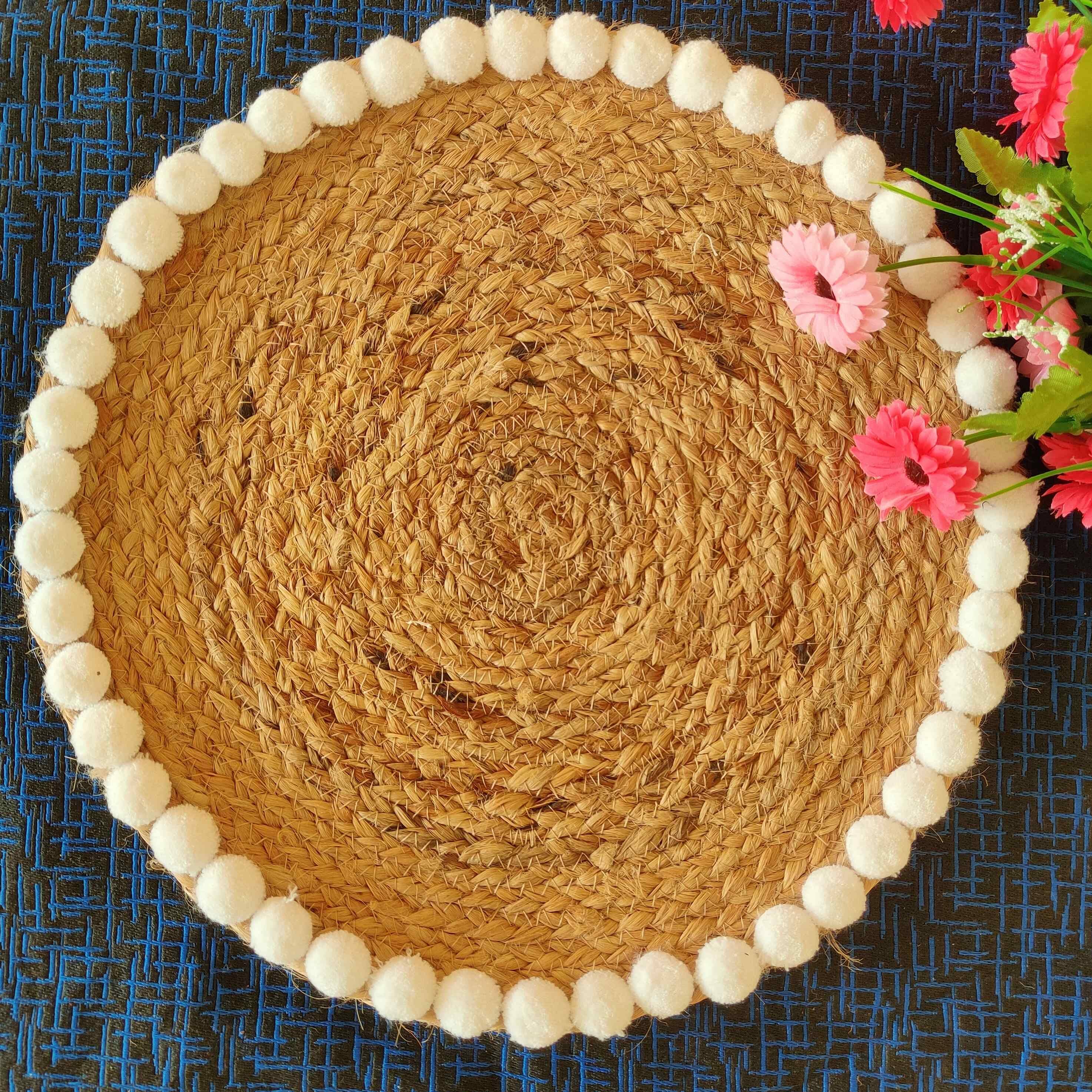 Jute White Pompom Border Mat