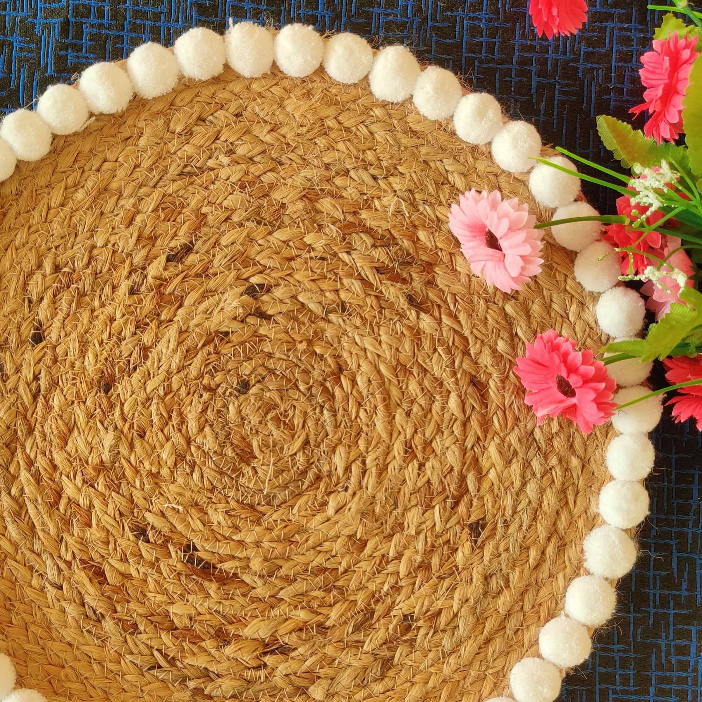 Jute White Pompom Border Mat