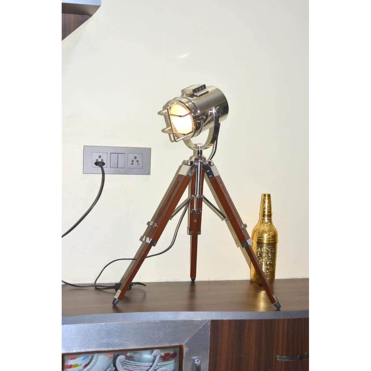 Spot Lamp Floor Table Lamp With Search Light - top_view