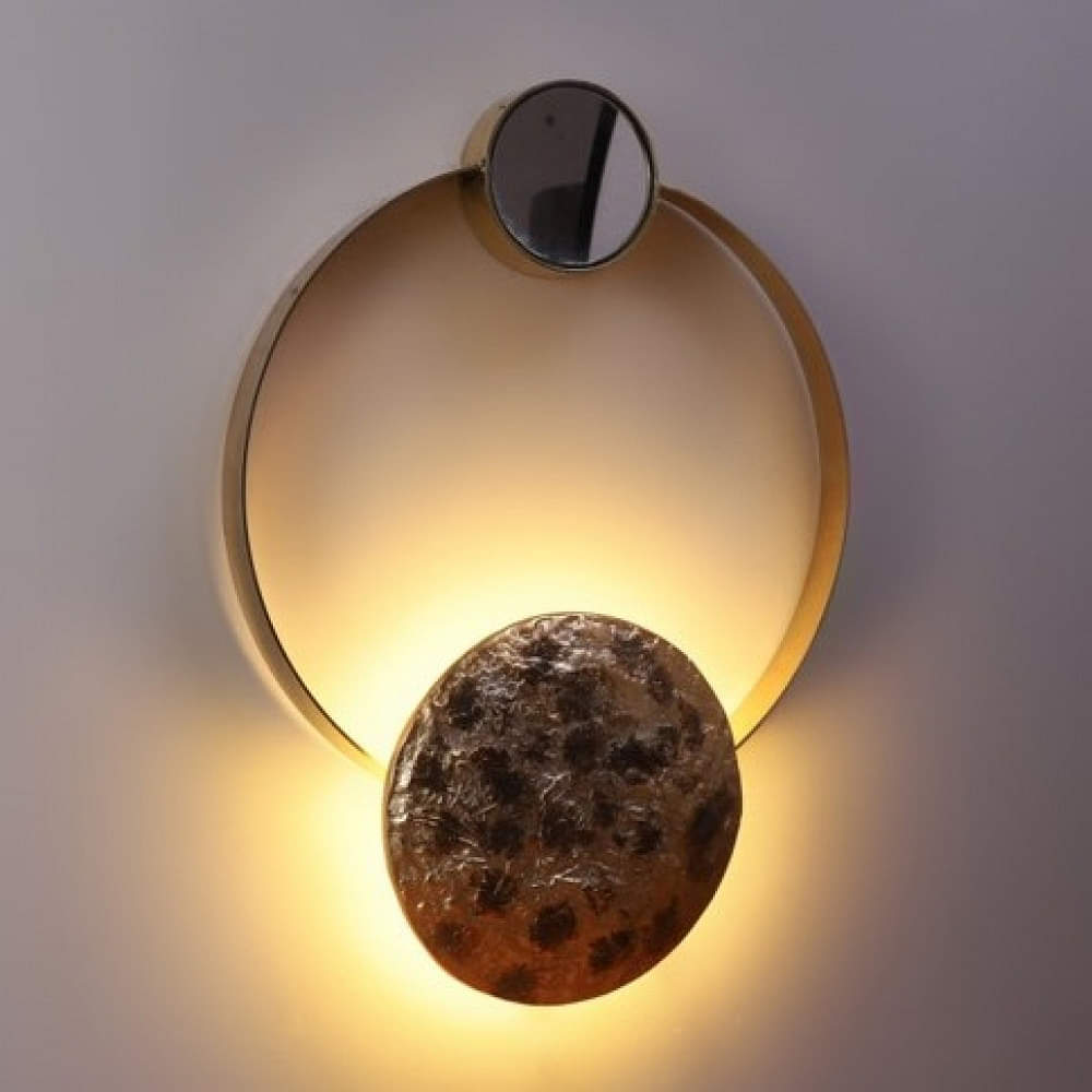 Leeds Brass Metallic Wall Light - photo
