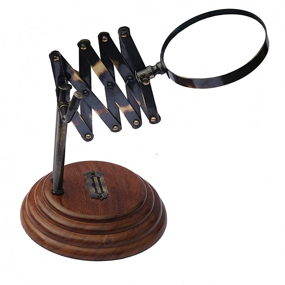 Antique Style Solid Brass Magnifying Lens Glass with Zigzag Stand - photo