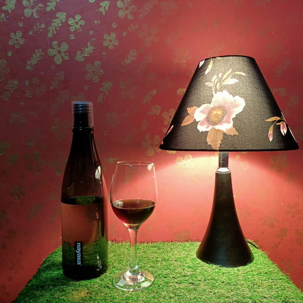 Table Lamp For Gifting Purpose And Decorative - photo