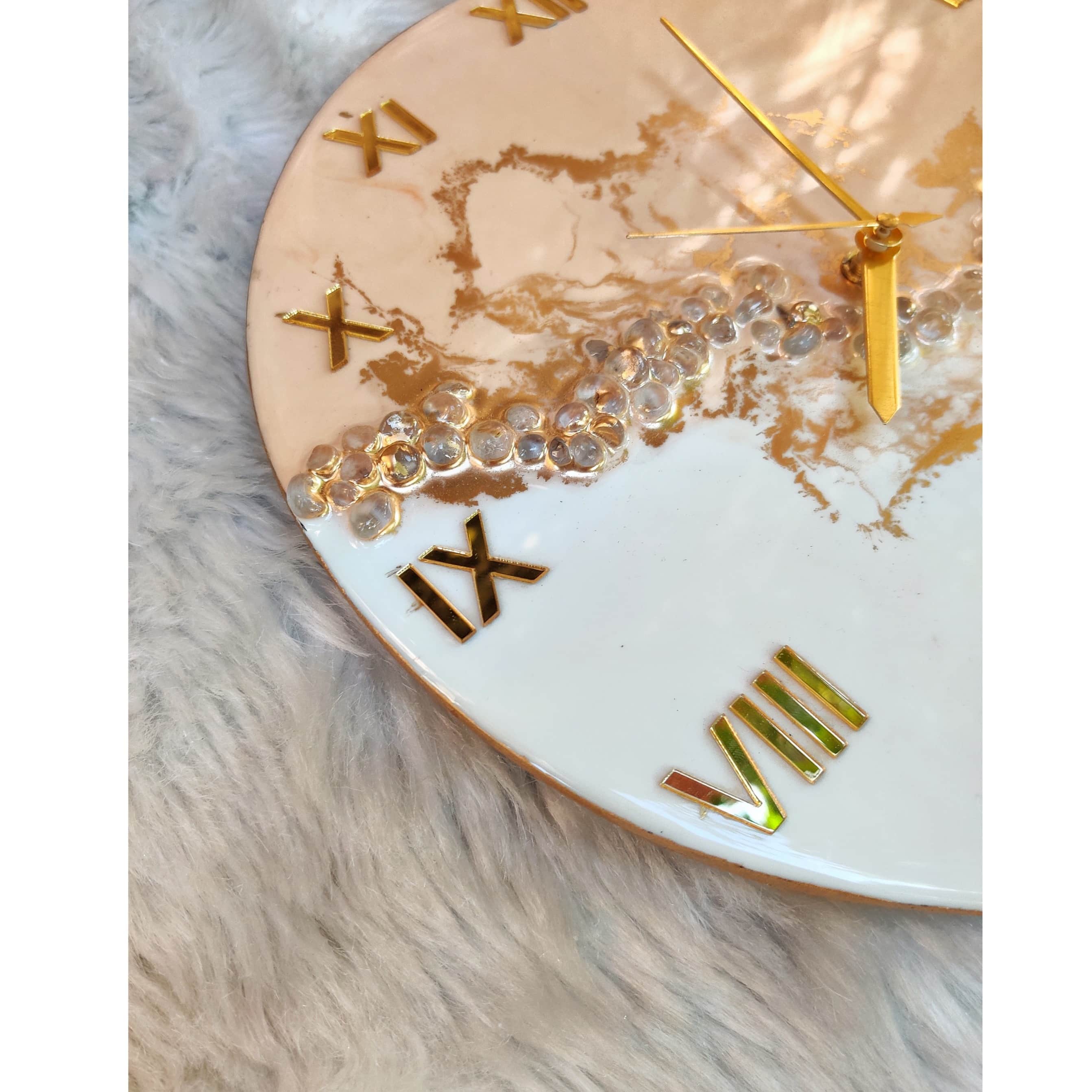 Resin Wall Clock 12 Inch Round TRDC021 - top_view