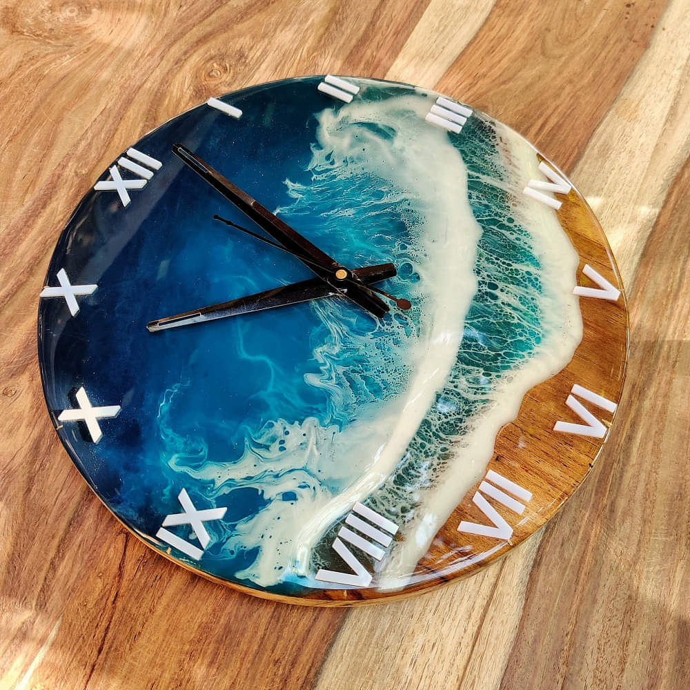 Resin Wall Clock 12 Inch Round TRDC022 - photo