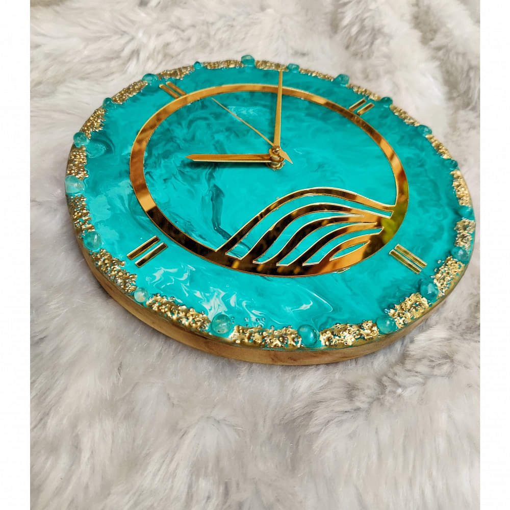 Resin Wall Clock 12 Inch Round TRDC023 - photo