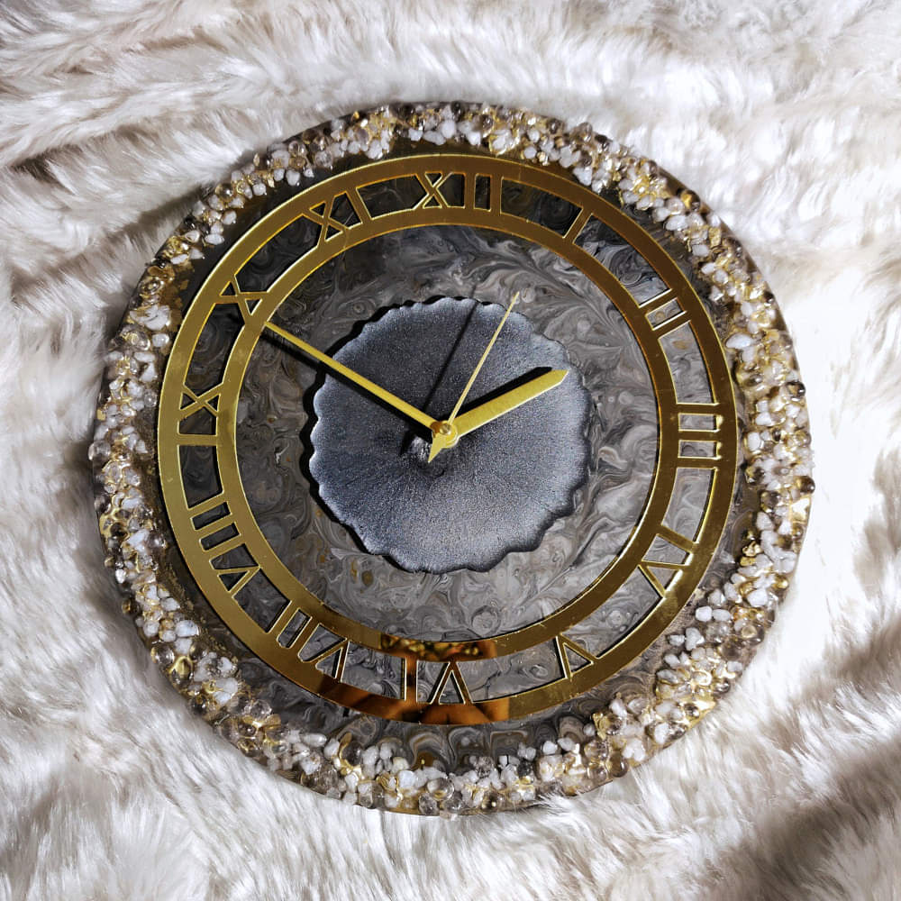 Resin Wall Clock 12 Inch Round TRDC025 - photo