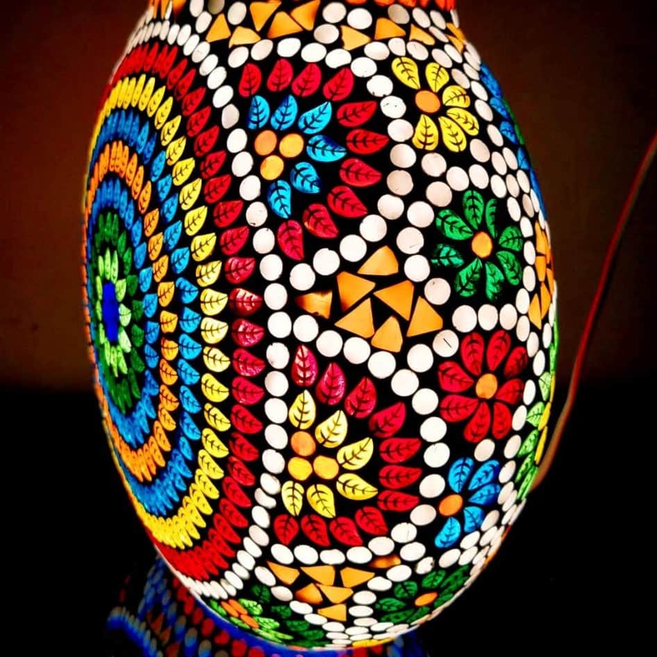 Dome shape table lamp - rear_view