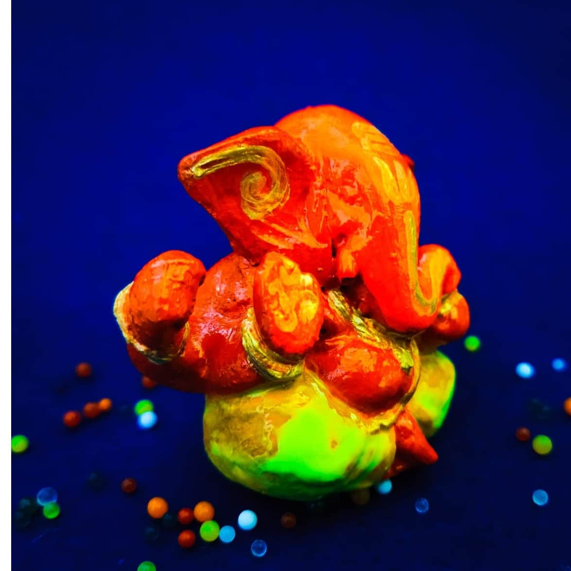 Small Ganesha Idol - right_view