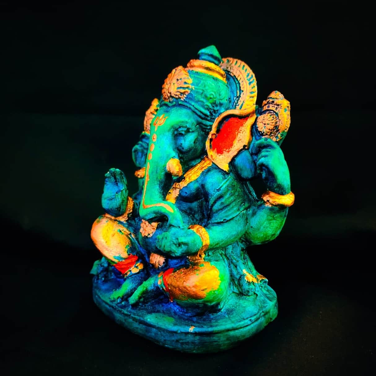 Standing Lord Ganesha Idol - left_view