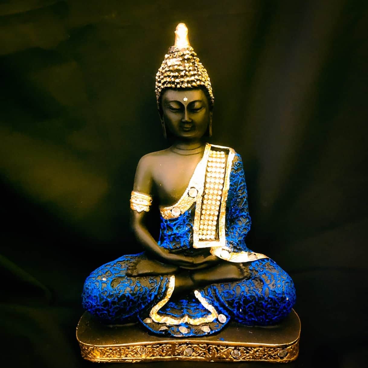 Meditating Buddha Statue - front_view