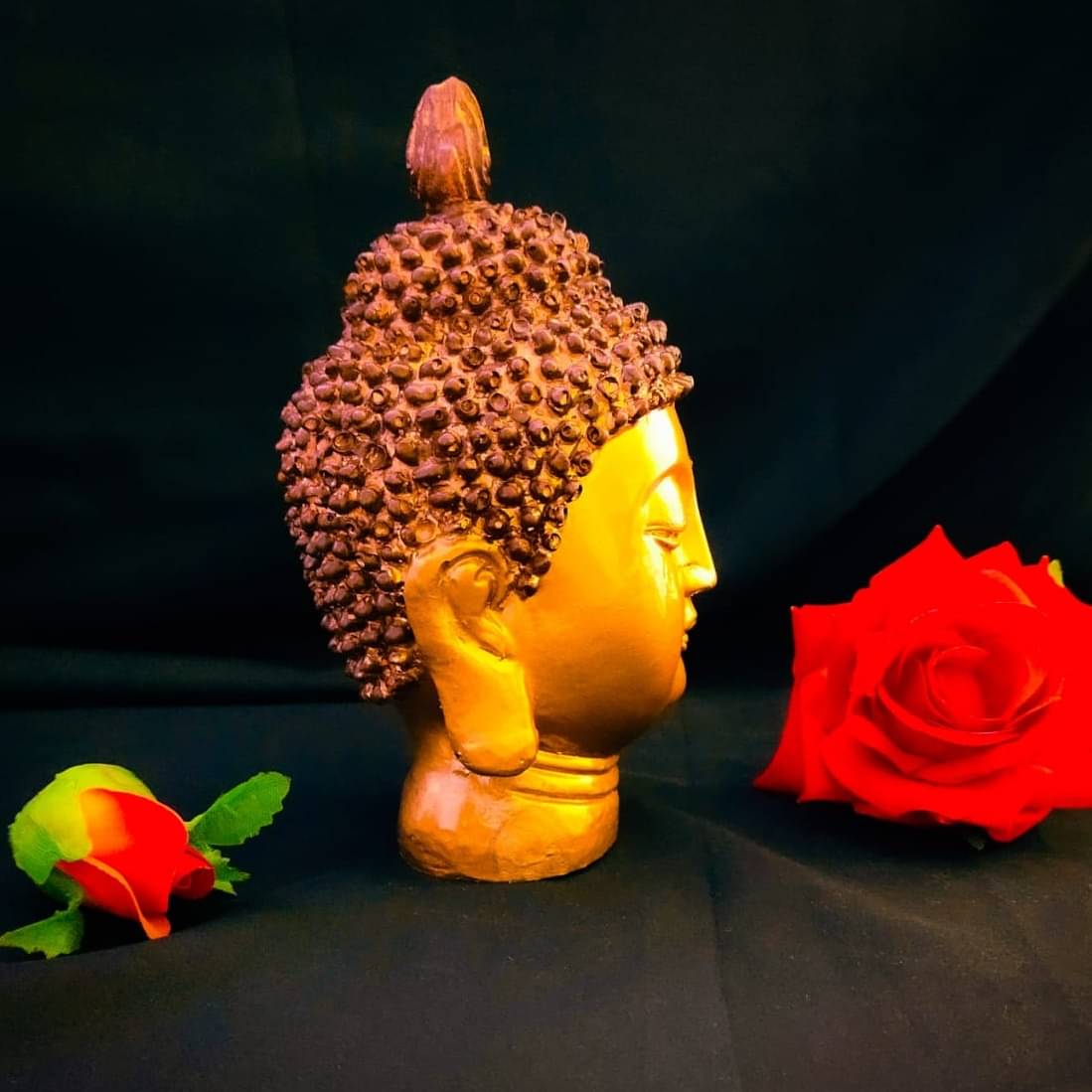 Buddha Head Statue (Golden)