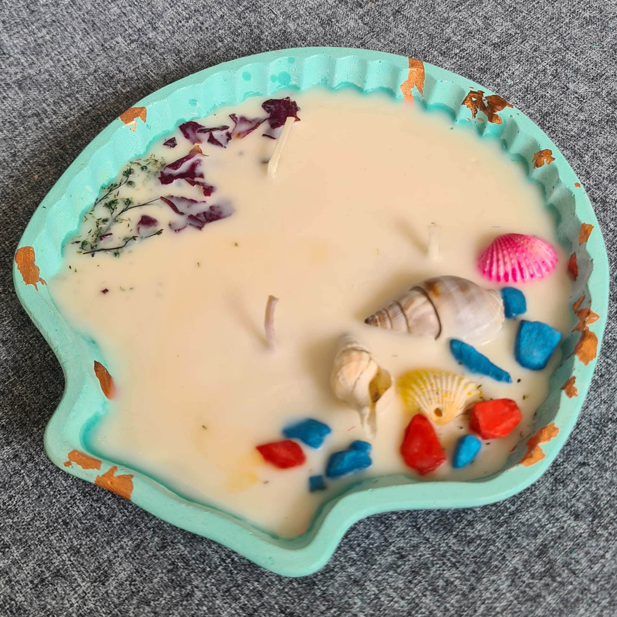 Handmade Shell Tray Candle | SOYA Wax |120GM - right_view