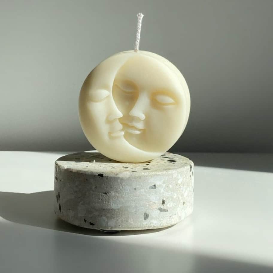 Lunar Moon Face Scented Candle | 85g | White - front_view