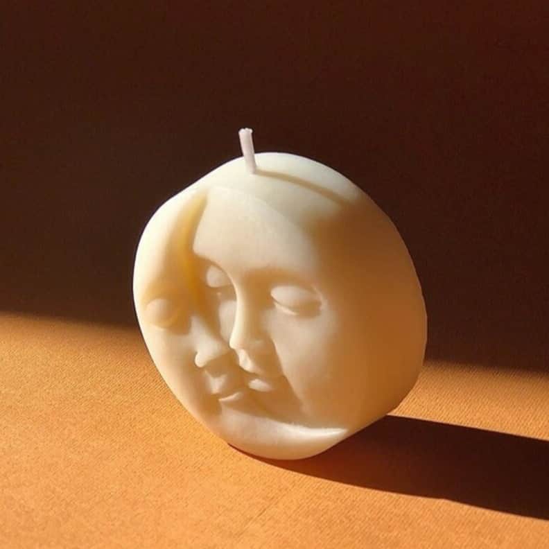 Lunar Moon Face Scented Candle | 85g | White - top_view