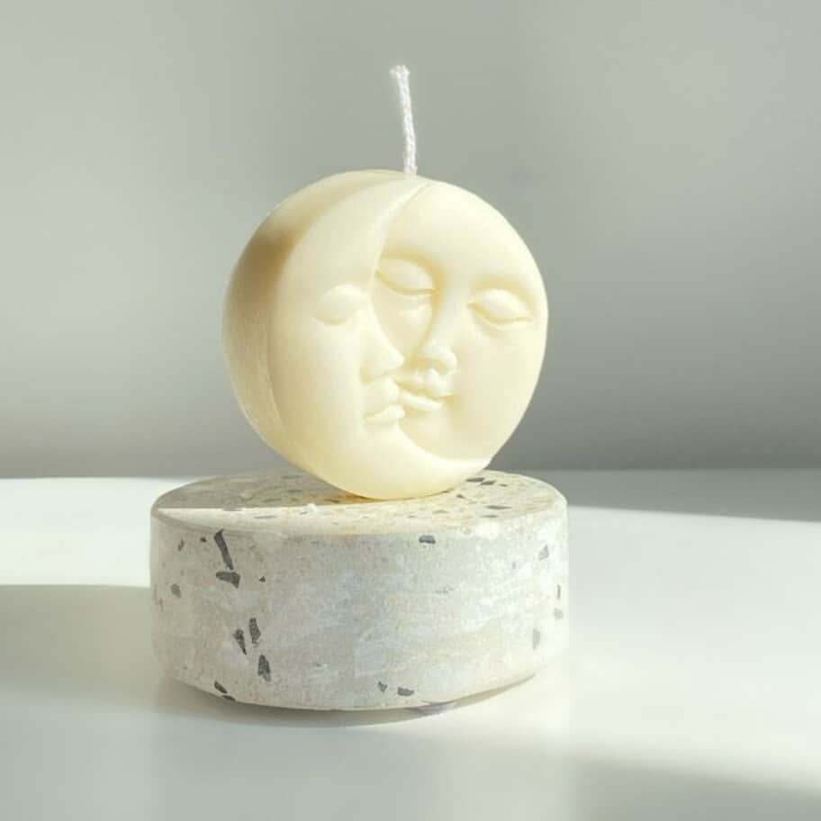 Lunar Moon Face Scented Candle | 85g | White - left_view
