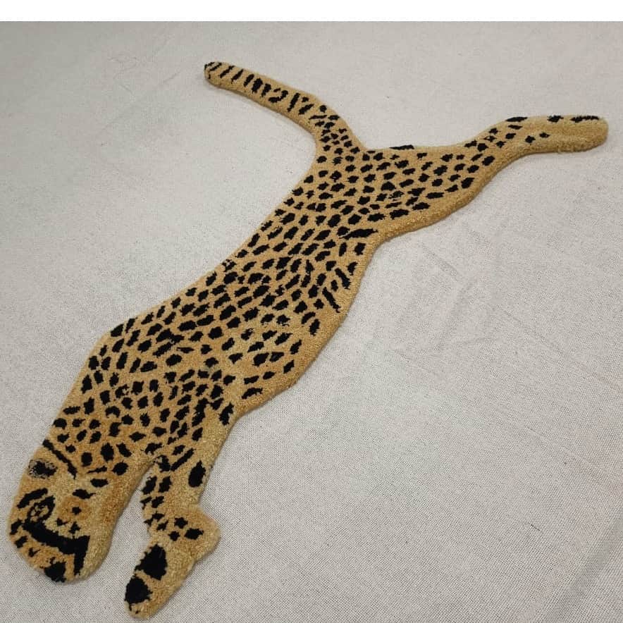 Panther Handmade Rugs - right_view