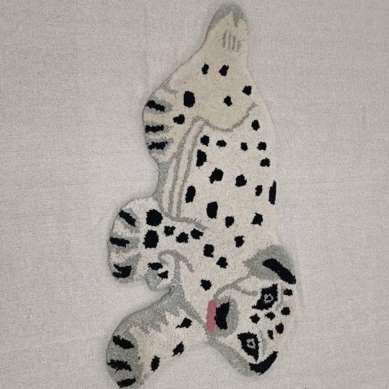 Sitting Dog Handmade Rug/Carpet